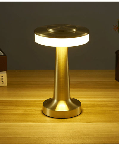 Bedroom Decor with Lamps